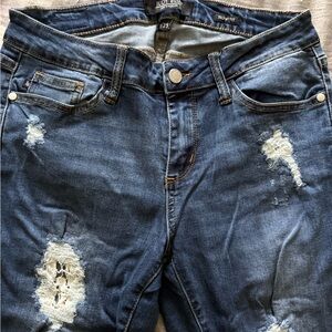 👖JUDY BLUE LA❤️ distressed dark wash blue jeans